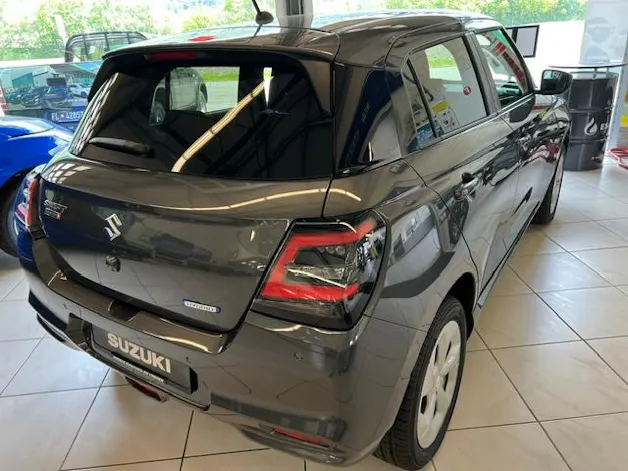 Suzuki Swift 1.2 Sakura Hybrid 4x4