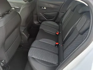 Peugeot 208 e-Allure 156c (8 ans de garantie)