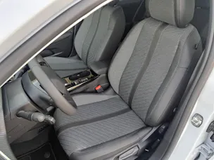 Peugeot 208 e-Allure 156c (8 ans de garantie)
