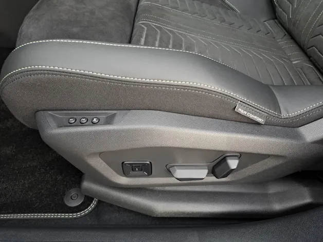 Peugeot 3008 1.6 PHEV GT 195cv (crochet)