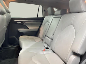Fahrzeugbild TOYOTA Highlander 2.5 HSD Premium