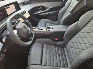 Peugeot 5008 1.6 PHEV 225cv GT Exclusive (crochet)