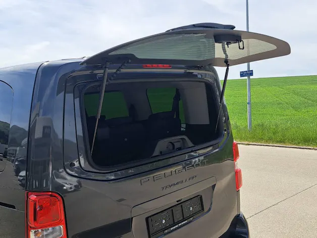 Peugeot Traveller Standard 2.2 BlueHDi 180cv Family Edition