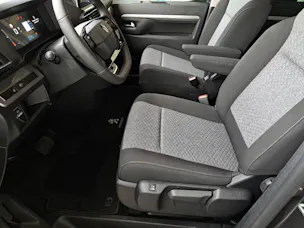 Peugeot Traveller Standard 2.2 BlueHDi 180cv Family Edition