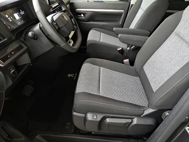 Peugeot Traveller Standard 2.2 BlueHDi 180cv Family Edition