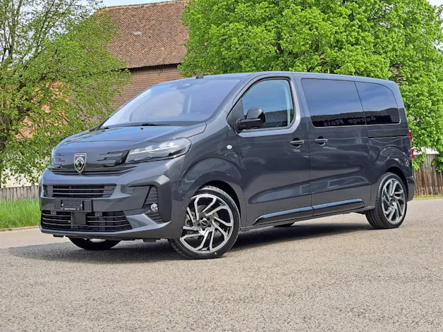 Peugeot Traveller Standard 2.2 BlueHDi 180cv Family Edition