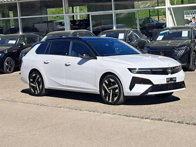 Opel Astra-e Sports Tourer Ultimate 156cv