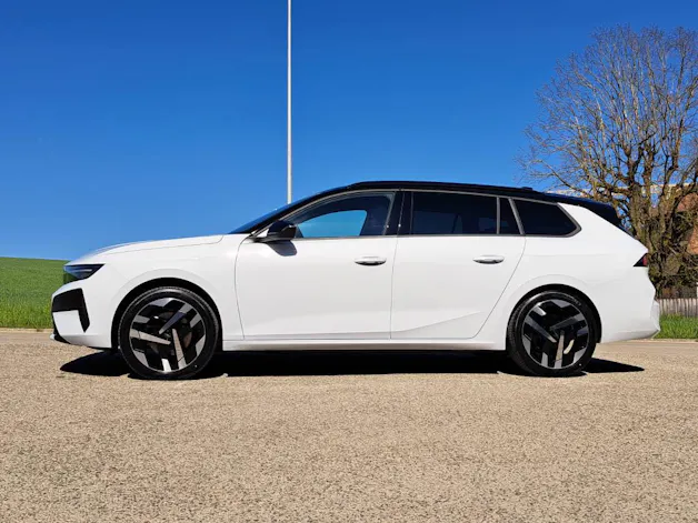 Opel Astra-e Sports Tourer Ultimate 156cv