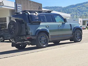 Land Rover Defender 110 3.0 D I6 350cv Trophy Edition Keswick Green