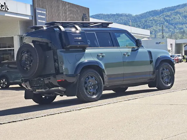Land Rover Defender 110 3.0 D I6 350cv Trophy Edition Keswick Green