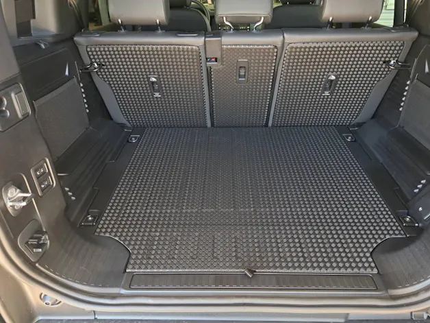 Land Rover Defender 110 3.0 D I6 350cv Trophy Edition Keswick Green