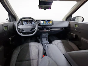 https://vehicle.imgix.net/4302629/718f6158-ce49-4dcb-aa0f-56e78594e0d8.jpg