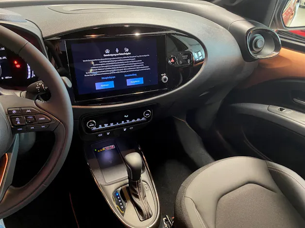 Toyota Aygo X 1.5 VVT-i HSD Style