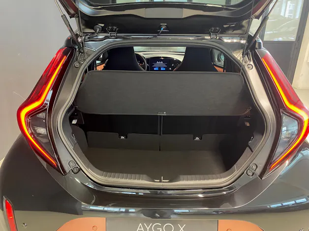 Toyota Aygo X 1.5 VVT-i HSD Style