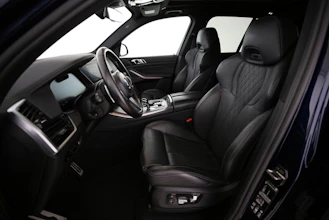 https://vehicle.imgix.net/4302707/34a64a90-b1e0-4903-a0c4-c4bf50000393.jpg