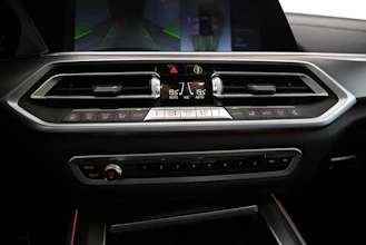 https://vehicle.imgix.net/4302707/9e01dd6b-e1f6-42e7-ba11-0a7bf7499fd4.jpg