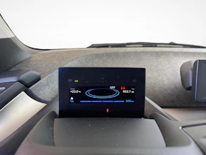 https://vehicle.imgix.net/4302718/52099a78-c52a-455d-923c-8d5d5e1c64eb.jpg