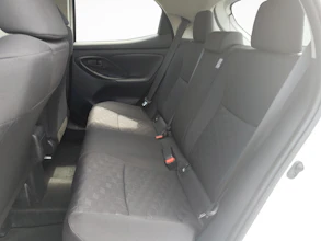 https://vehicle.imgix.net/4302733/cdc38ff0-f2f0-4f26-af8a-dbc2a6b2baed.jpg