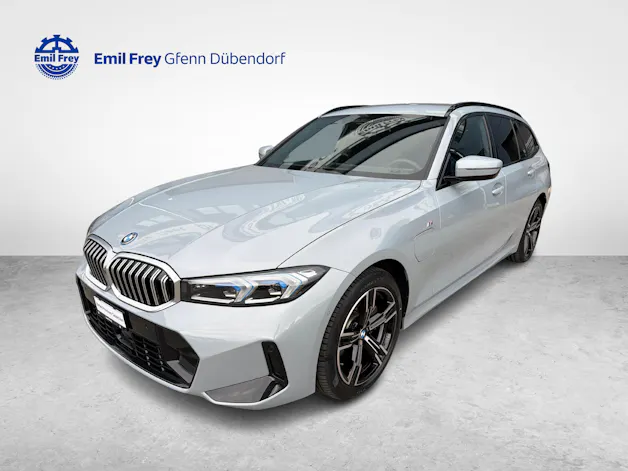 BMW 330e xDrive SAG Touring