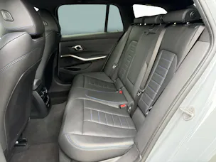 BMW 330e xDrive SAG Touring