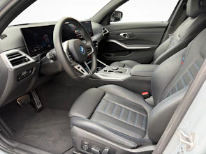 Fahrzeugbild BMW 330e xDrive SAG Touring