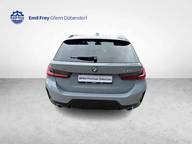 BMW 330e xDrive SAG Touring