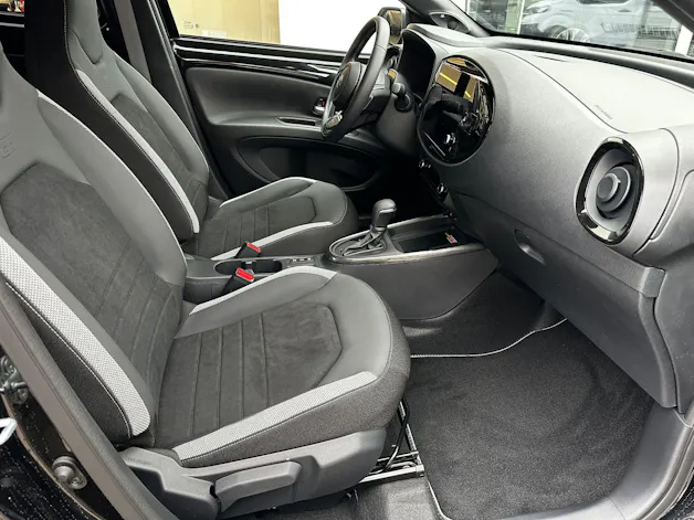 Toyota Aygo X 1.5 VVT-i HSD GR Sport