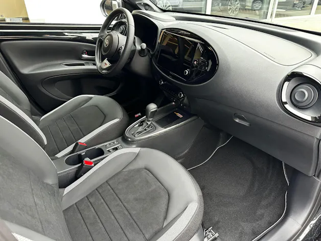 Toyota Aygo X 1.5 VVT-i HSD GR Sport