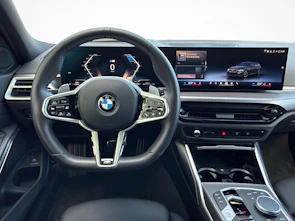Fahrzeugbild BMW 320d xDrive SAG Touring