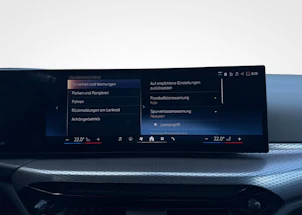 Fahrzeugbild BMW 320d xDrive SAG Touring