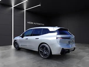 BMW iX xDrive60