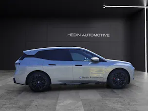 BMW iX xDrive60