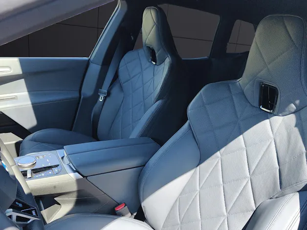 BMW iX xDrive60
