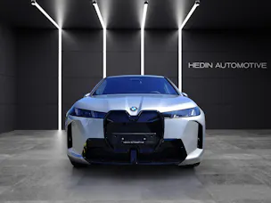 BMW iX xDrive60