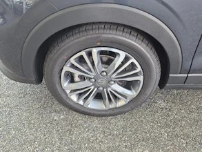 https://vehicle.imgix.net/4302895/0a6277f9-5a59-48bc-b326-d2004cd1cb38.jpg