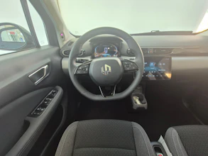 https://vehicle.imgix.net/4302895/4d14ee14-c406-4412-b75e-88195b1dbdb1.jpg