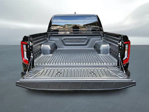 Fahrzeugbild TOYOTA Hilux Double Cab.-Pick-up 2.8 D-4D MHEV 204 Style