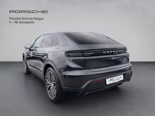 Porsche Macan 4