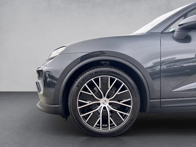 Porsche Macan 4