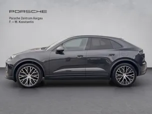 Porsche Macan 4
