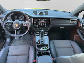 https://vehicle.imgix.net/4302953/5835d71e-0e53-4150-bef8-02de0aaec39e.jpg