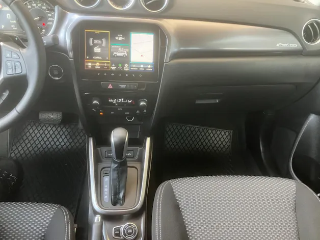 Suzuki Vitara 1.4 T Sakura Hybrid 4x4