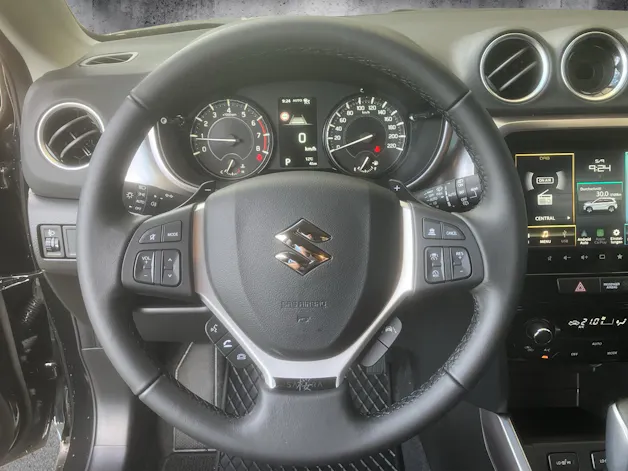 Suzuki Vitara 1.4 T Sakura Hybrid 4x4