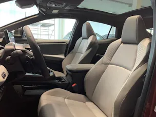 Toyota C-HR+ Premium AWD