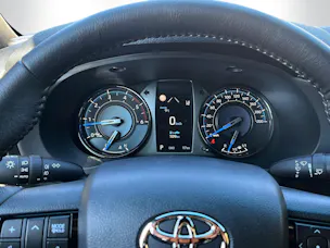 Toyota Hilux Double Cab.-Pick-up 2.8 D-4D MHEV 204 Invincible