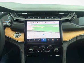 Fahrzeugbild JEEP Grand Cherokee 2.0 Turbo Summit Reserve 4xe - Gancio traino amovibile e pneumatici invernali inclusi