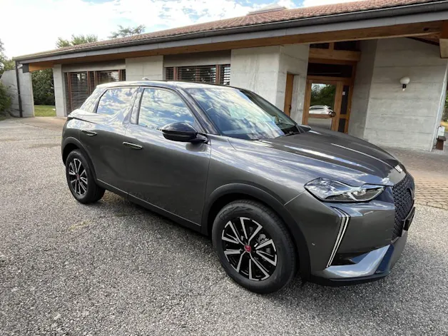 DS Automobiles 3 Crossback 1.2 PureTech 130 Ligne Noire