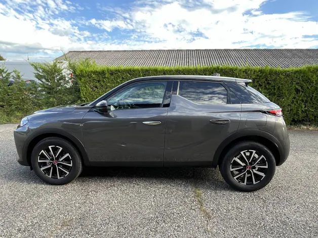 DS Automobiles 3 Crossback 1.2 PureTech 130 Ligne Noire