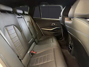 BMW 320d xDrive Touring