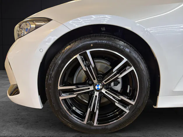 BMW 320d xDrive Touring